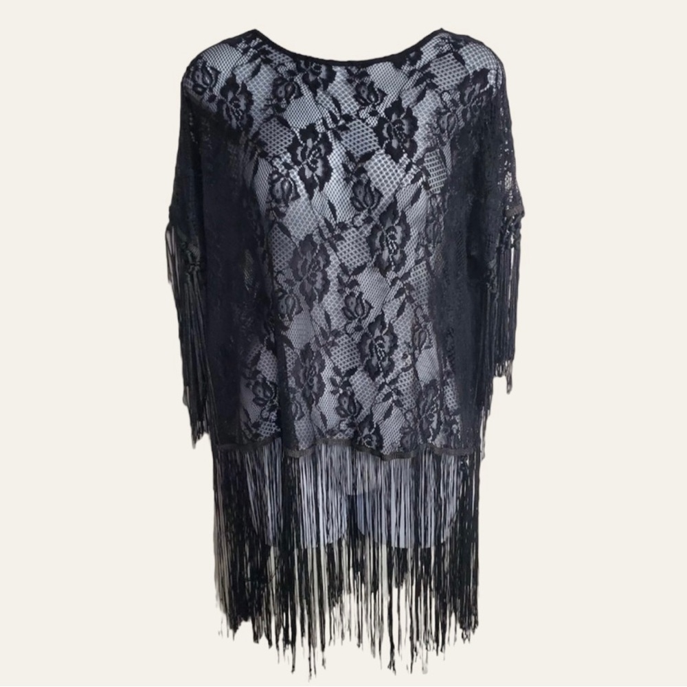 🚫Vintage fringe lace top🚫SOLD🚫